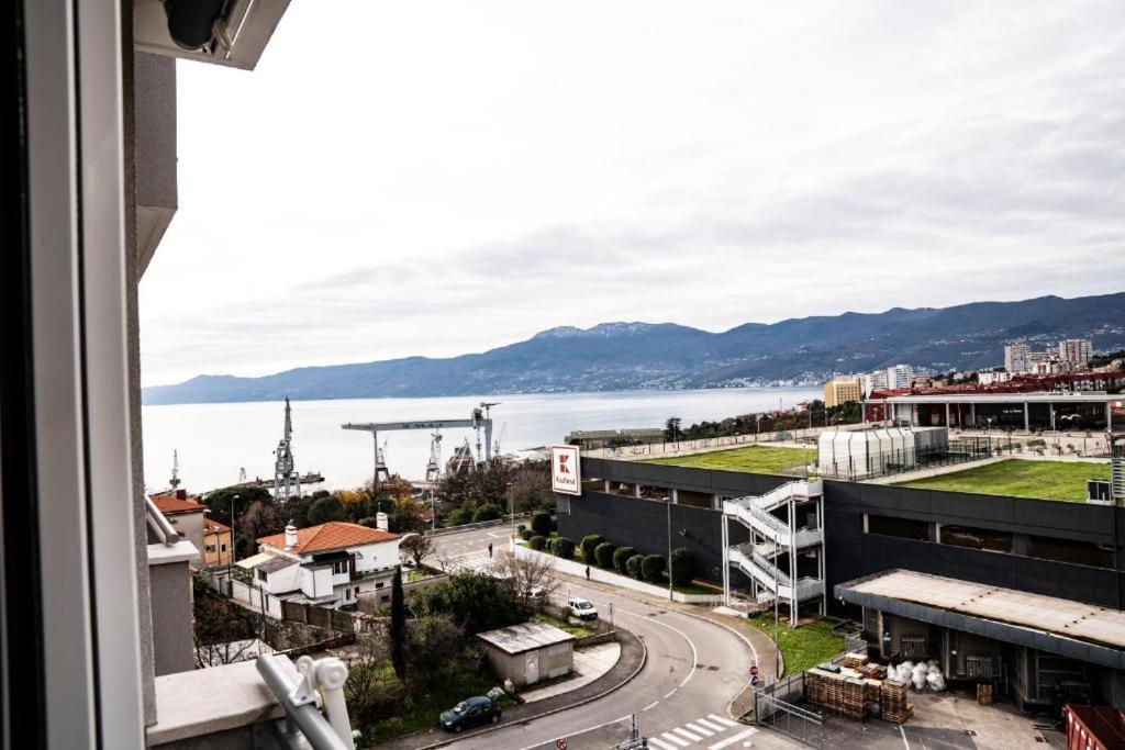 Apartment West Rijeka Bagian luar foto